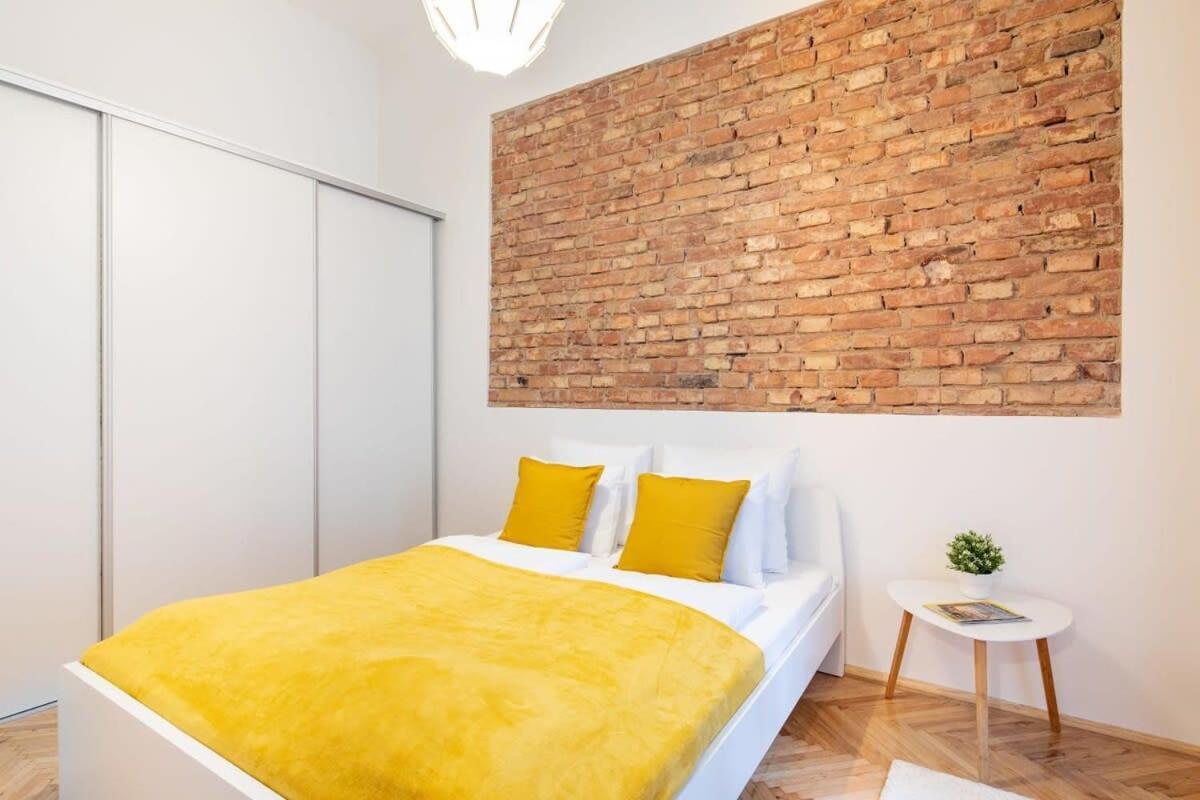 Quiet Comfort - Central Buda Budapest Exterior photo