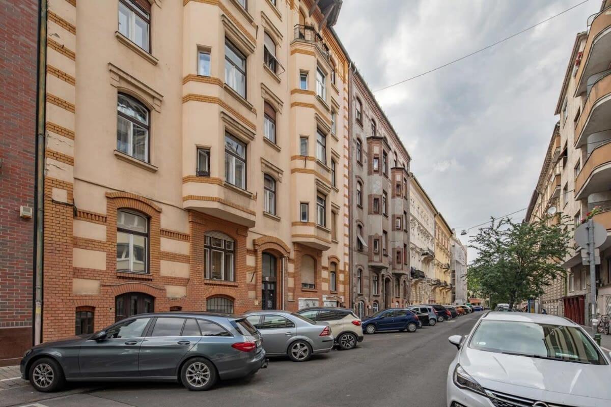 Quiet Comfort - Central Buda Budapest Exterior photo